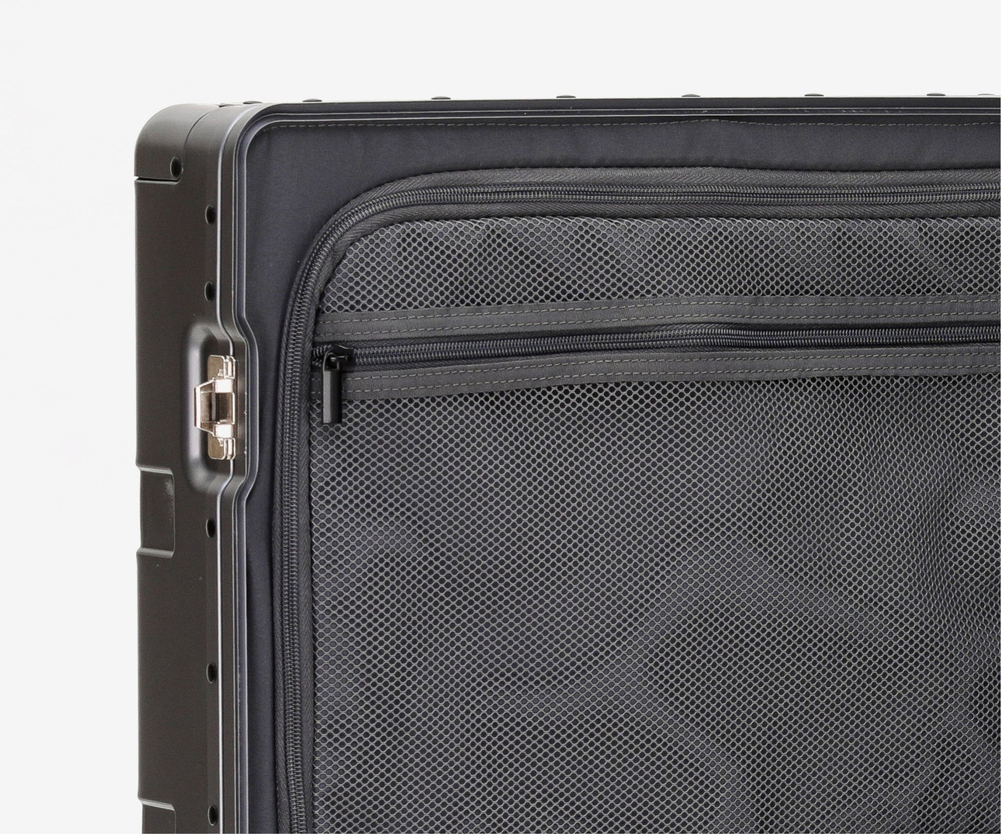 24” Aluminum Luggage - The Essential