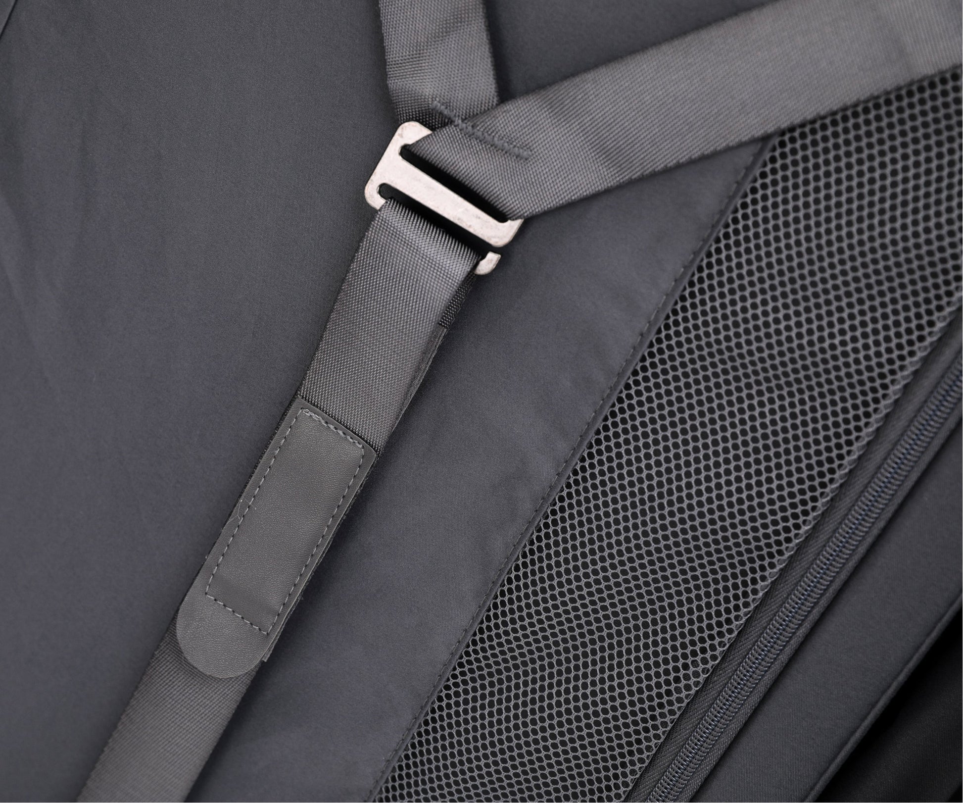 24” Aluminum Luggage - The Essential