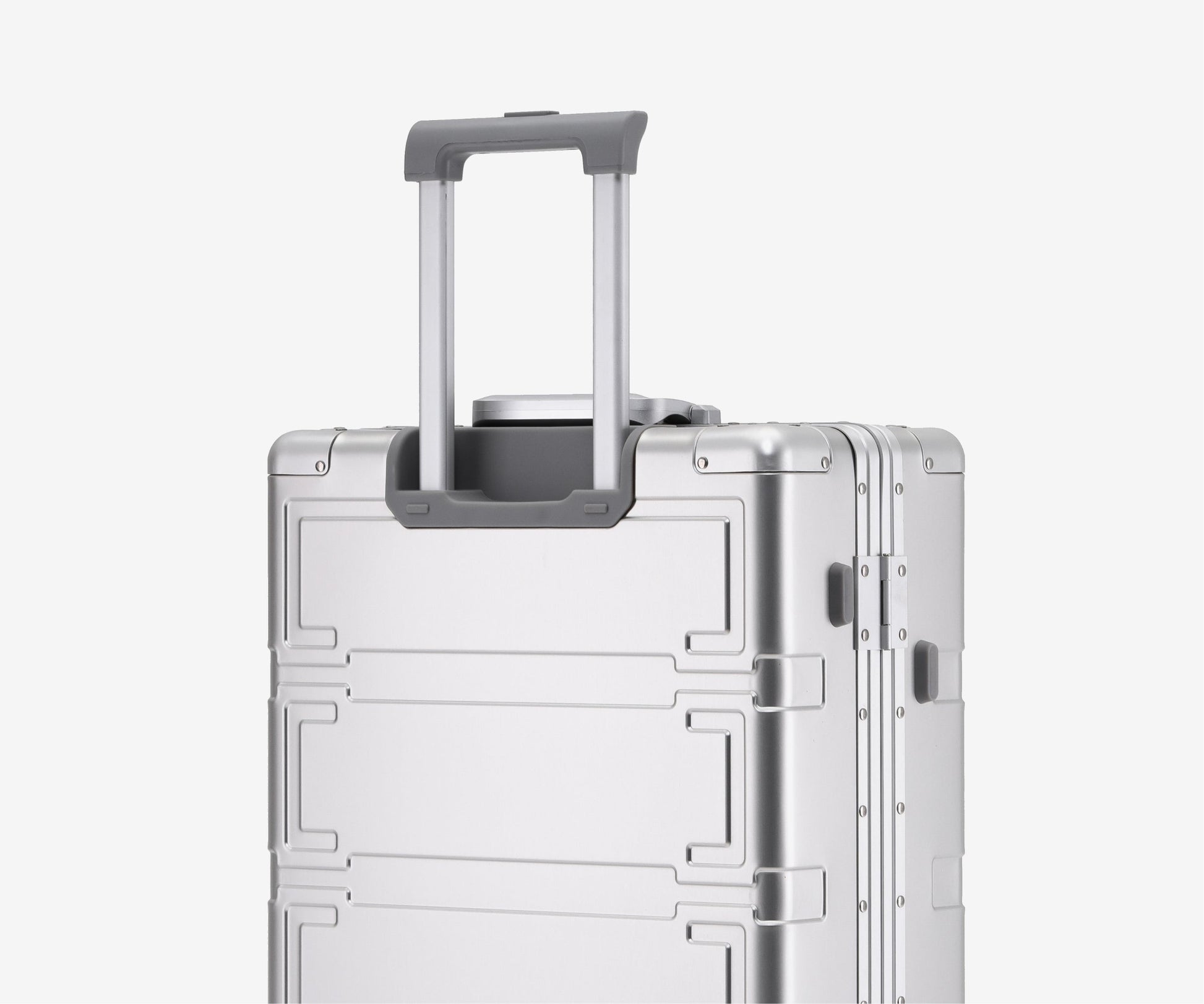 24” Aluminum Luggage - The Essential