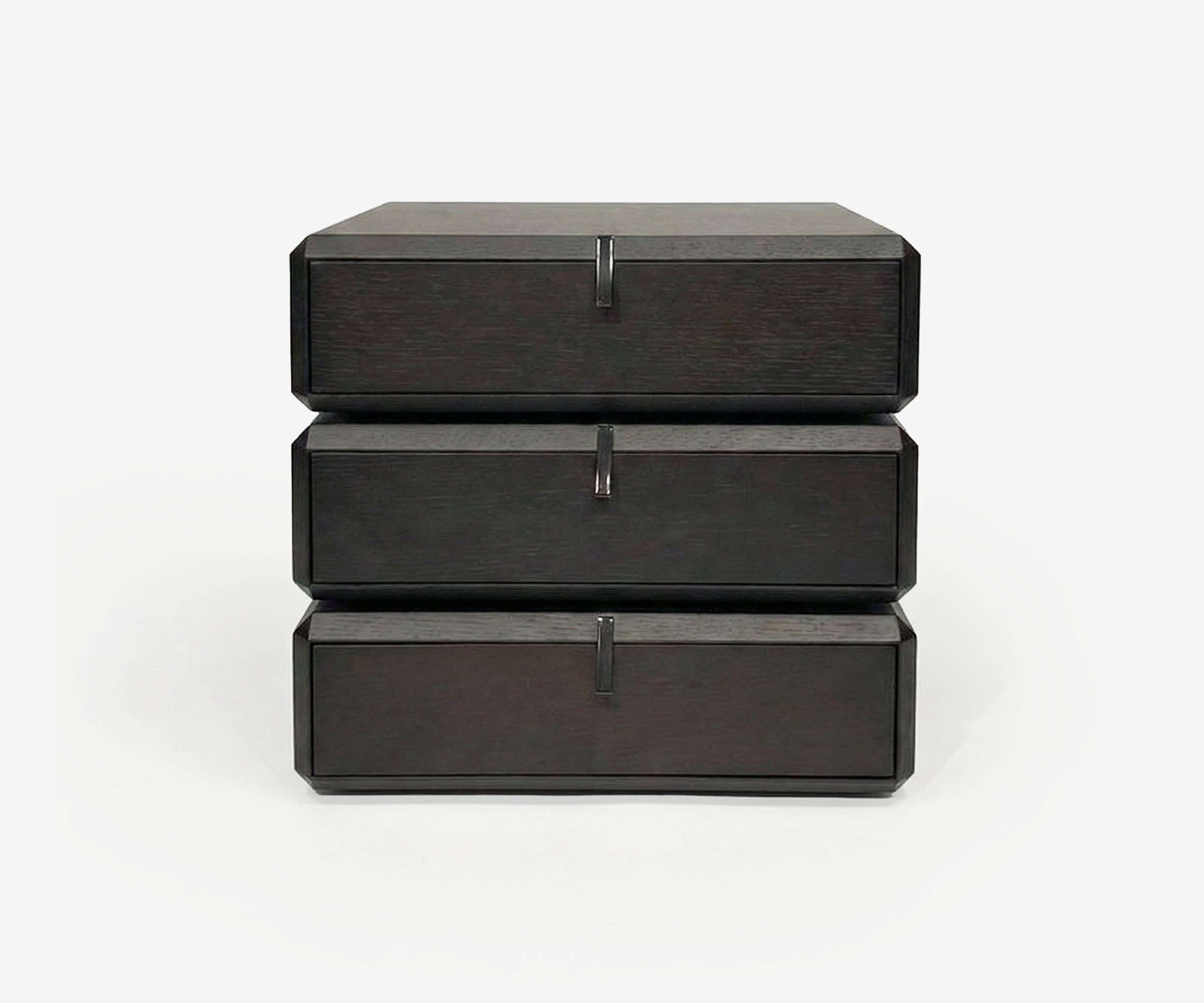 Kado Nightstand - The Essential 