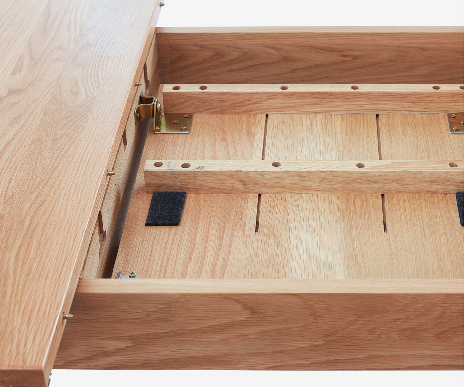 Expandable Oak Dining Table - The Essential 