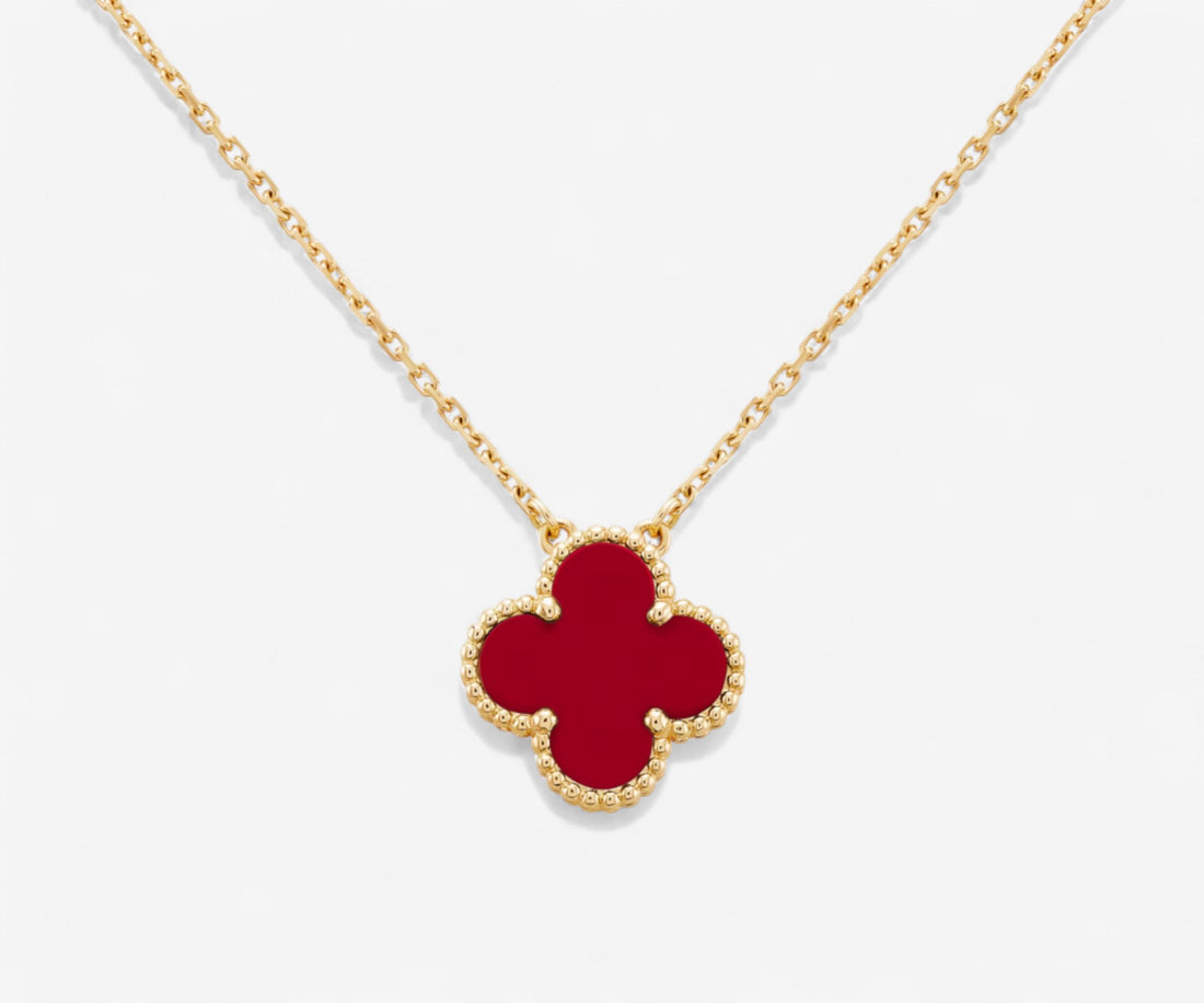 Clover Pendant Necklace - The Essential 
