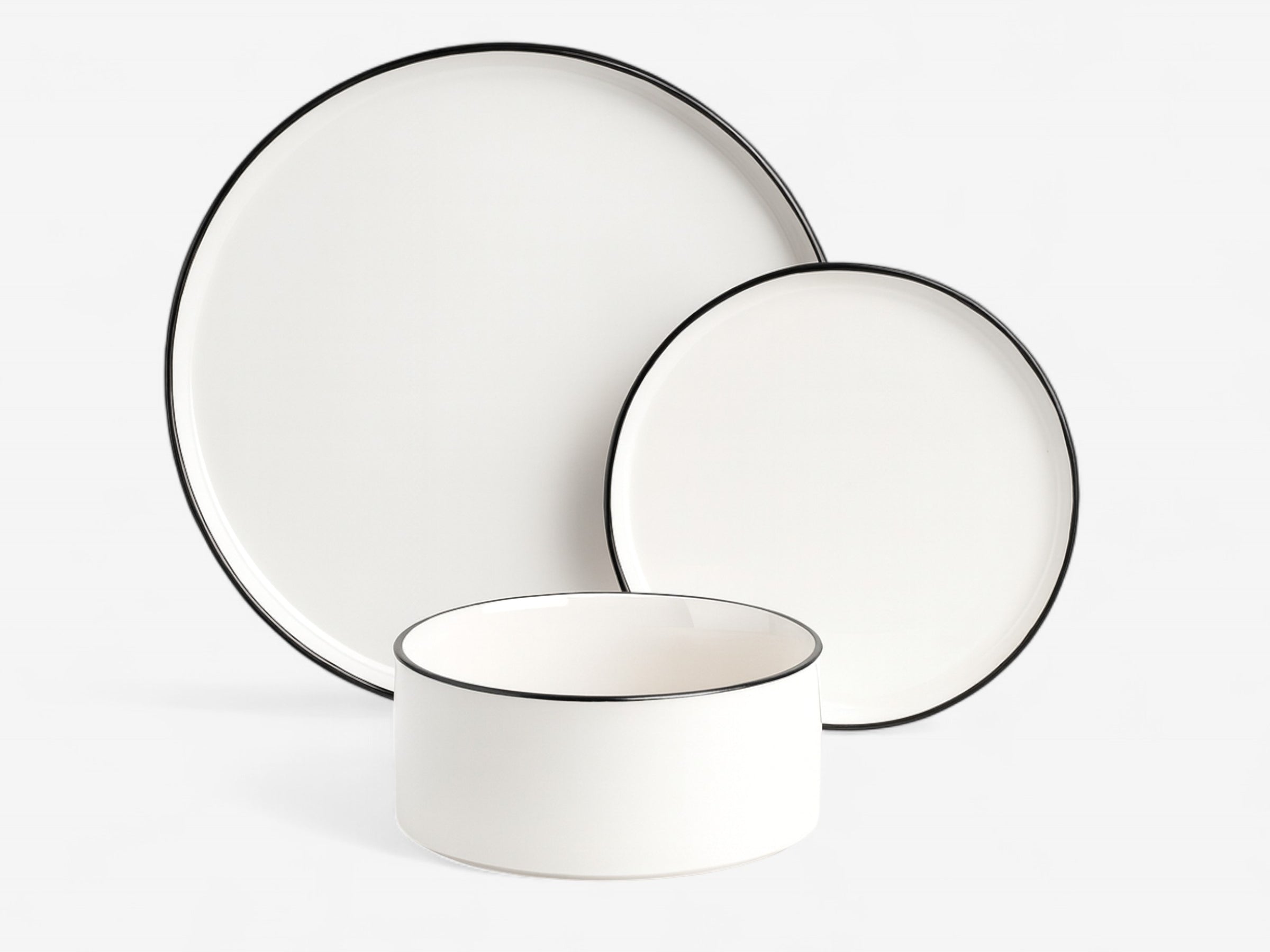 Contrast Rim Porcelain Dinnerware - The Essential 