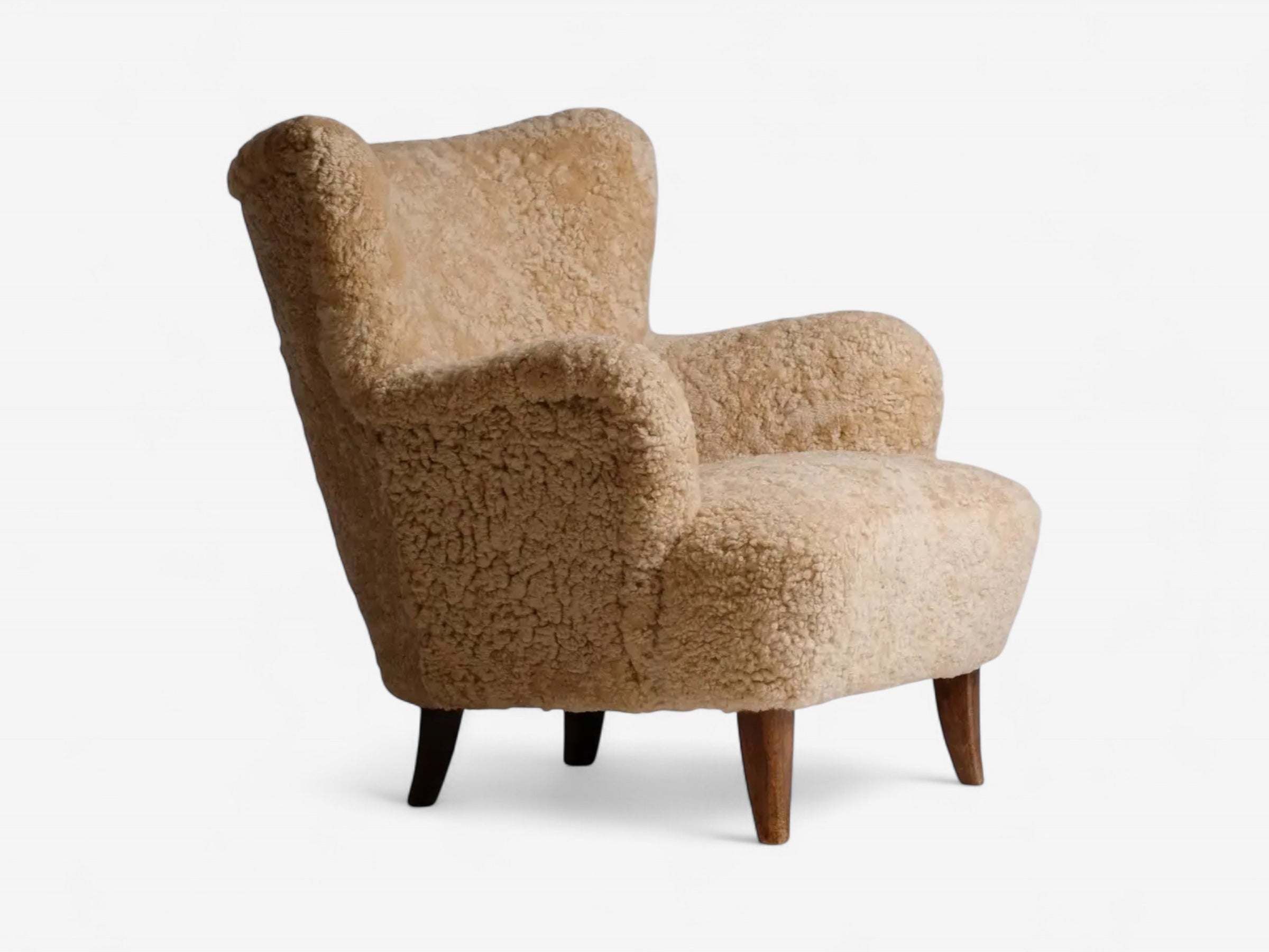 Pillar Armchair - The Essential 
