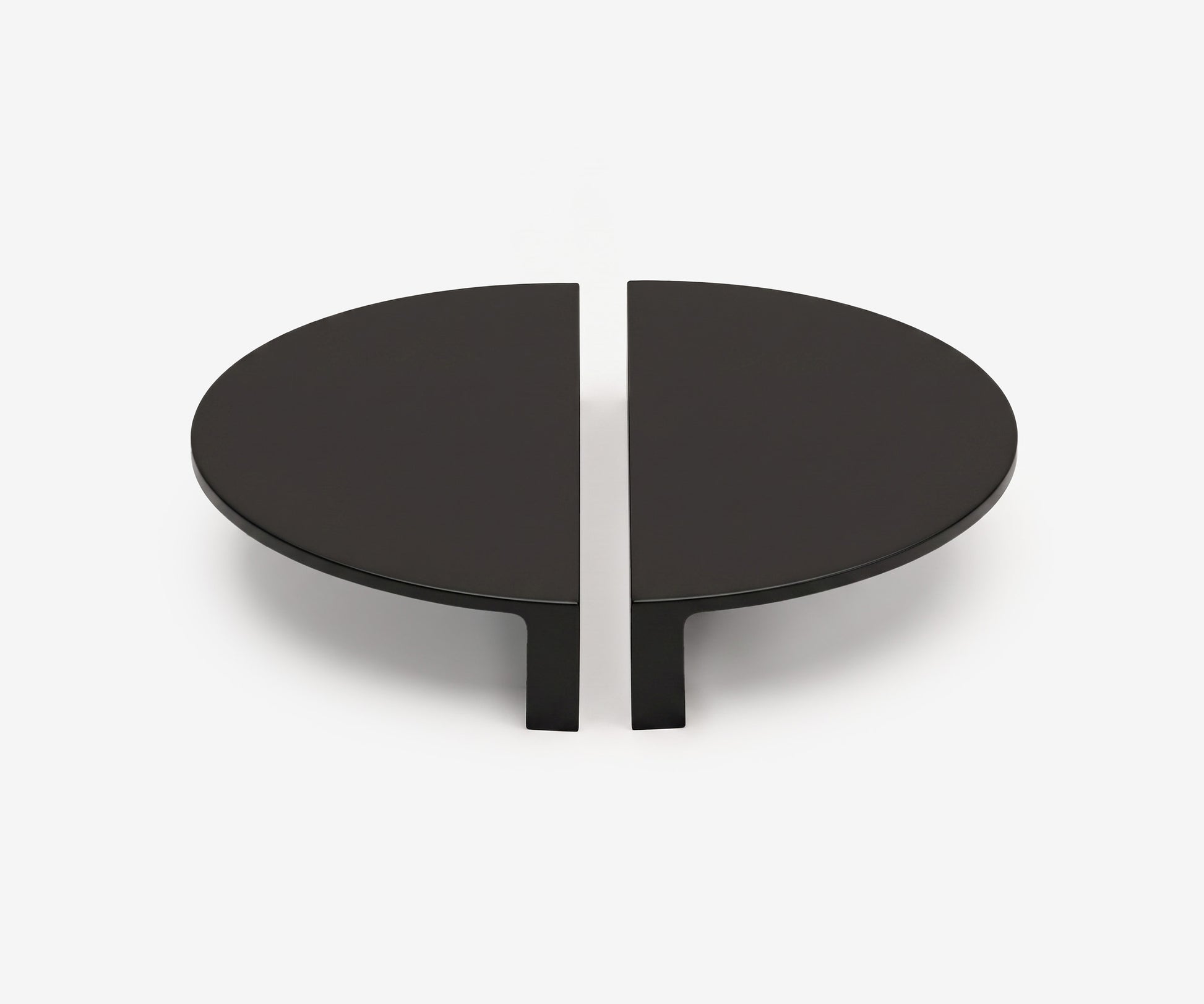 Tonda Half-Moon Pull