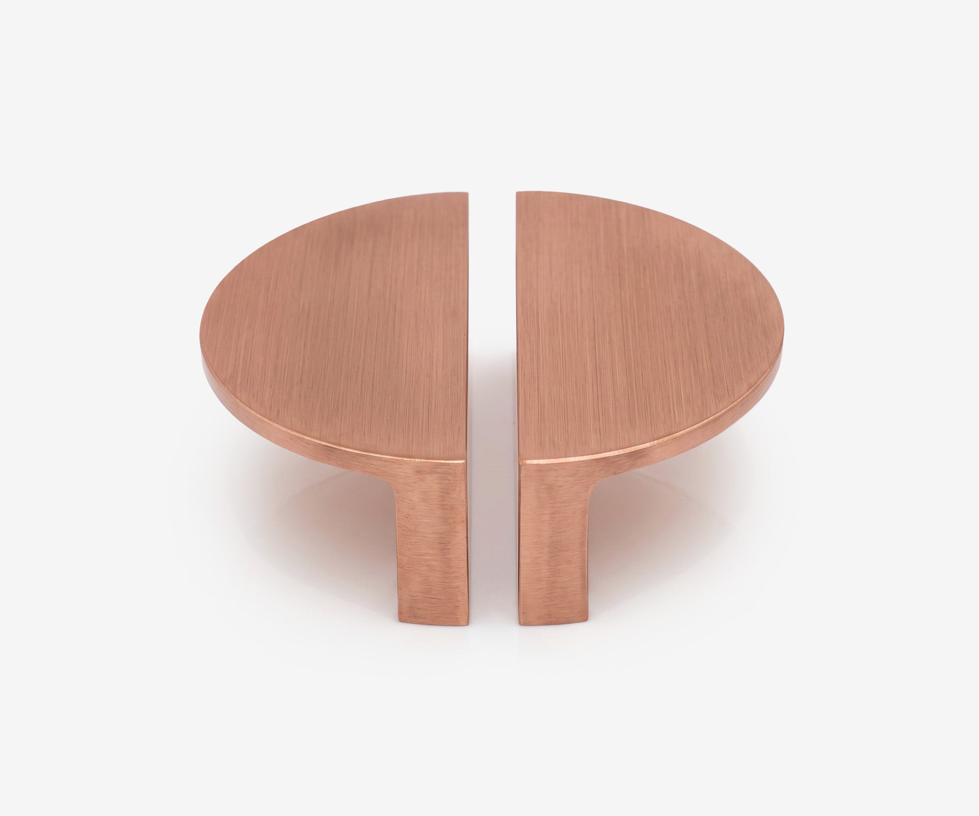 Tonda Half-Moon Pull